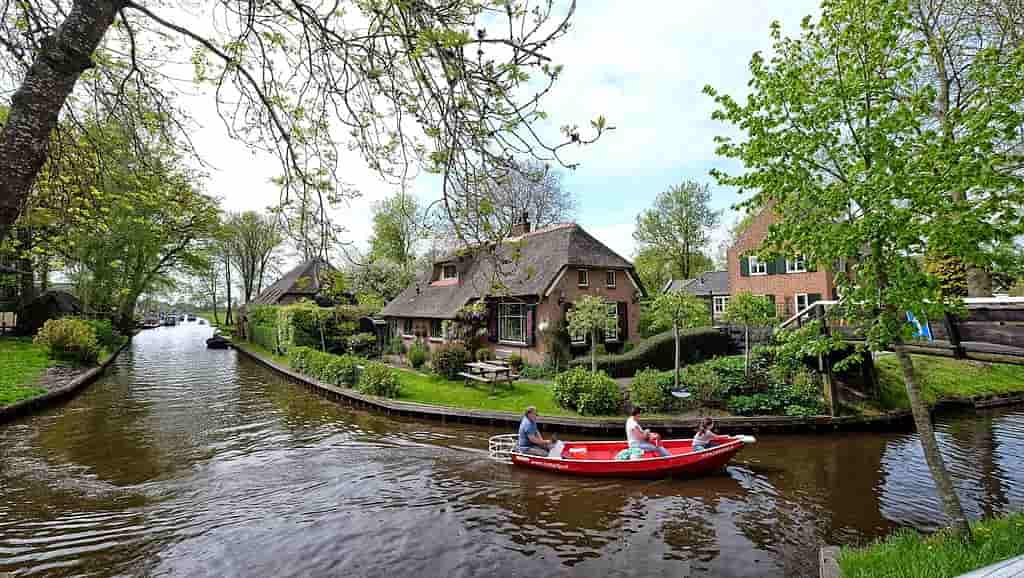 Pontos turísticos da Holanda, Giethoorn